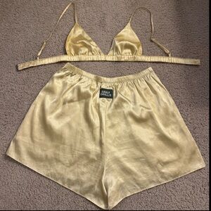 Daily Drills Yellow Silk Set